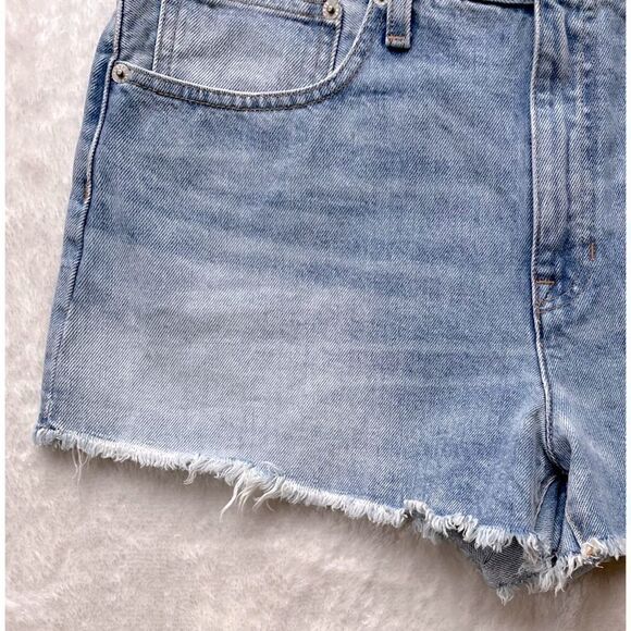 NWT J. Crew Relaxed Denim Short in Chestnut Wash, Size 29 - Picture 7 of 16